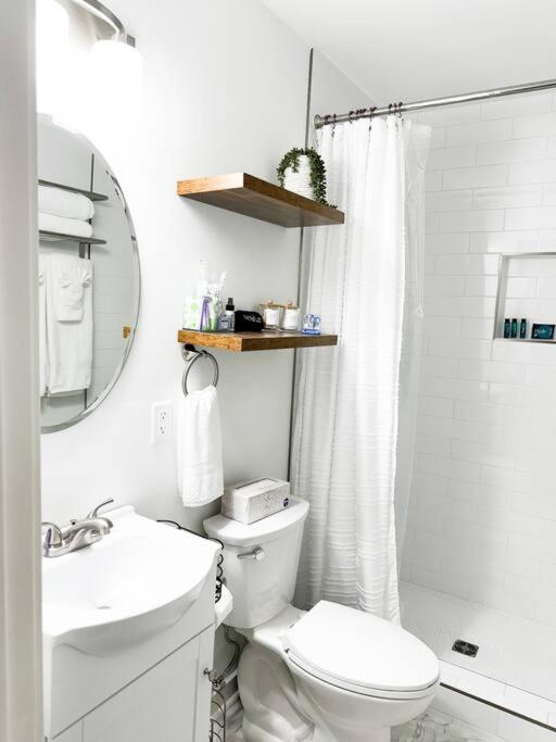 Vineyard Cottage-Pet Friendly & Walk To Oaklawn! Хот-Спрингс Экстерьер фото