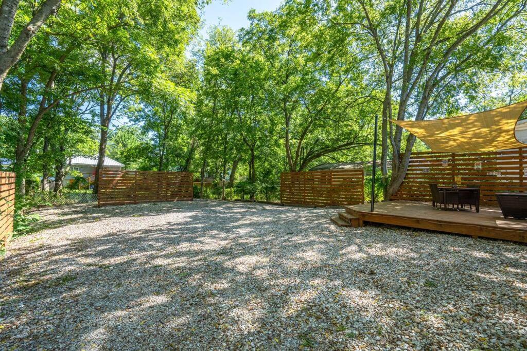 Vineyard Cottage-Pet Friendly & Walk To Oaklawn! Хот-Спрингс Экстерьер фото